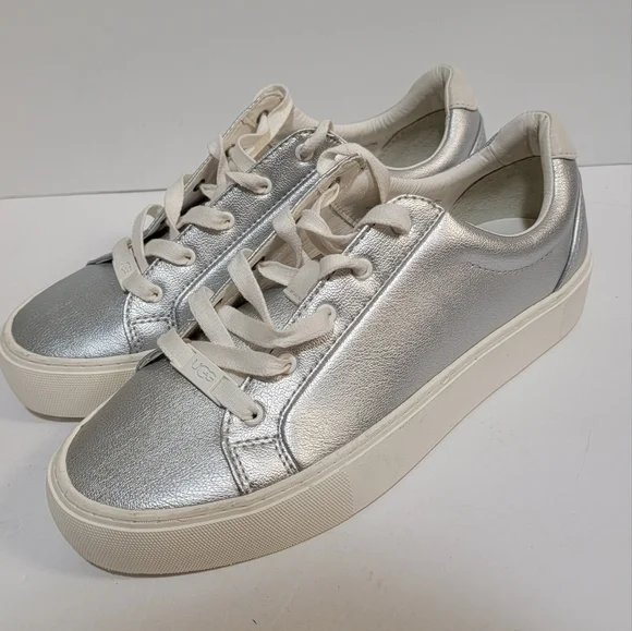 UGG women's Zilo metallic sneakers size